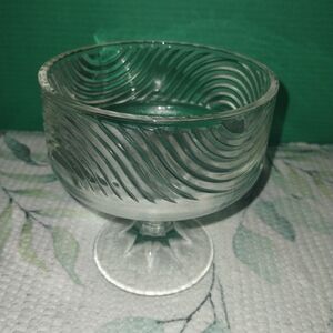 Elegant Clear Glass Swirl Pattern Compote Dish